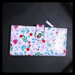 Kate🌈 spade Wallet new with tag
